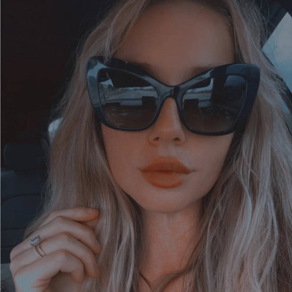 Dolce & Gabbana DG Heart Logo Cats Eye Sunglasses - Picture 7 of 10